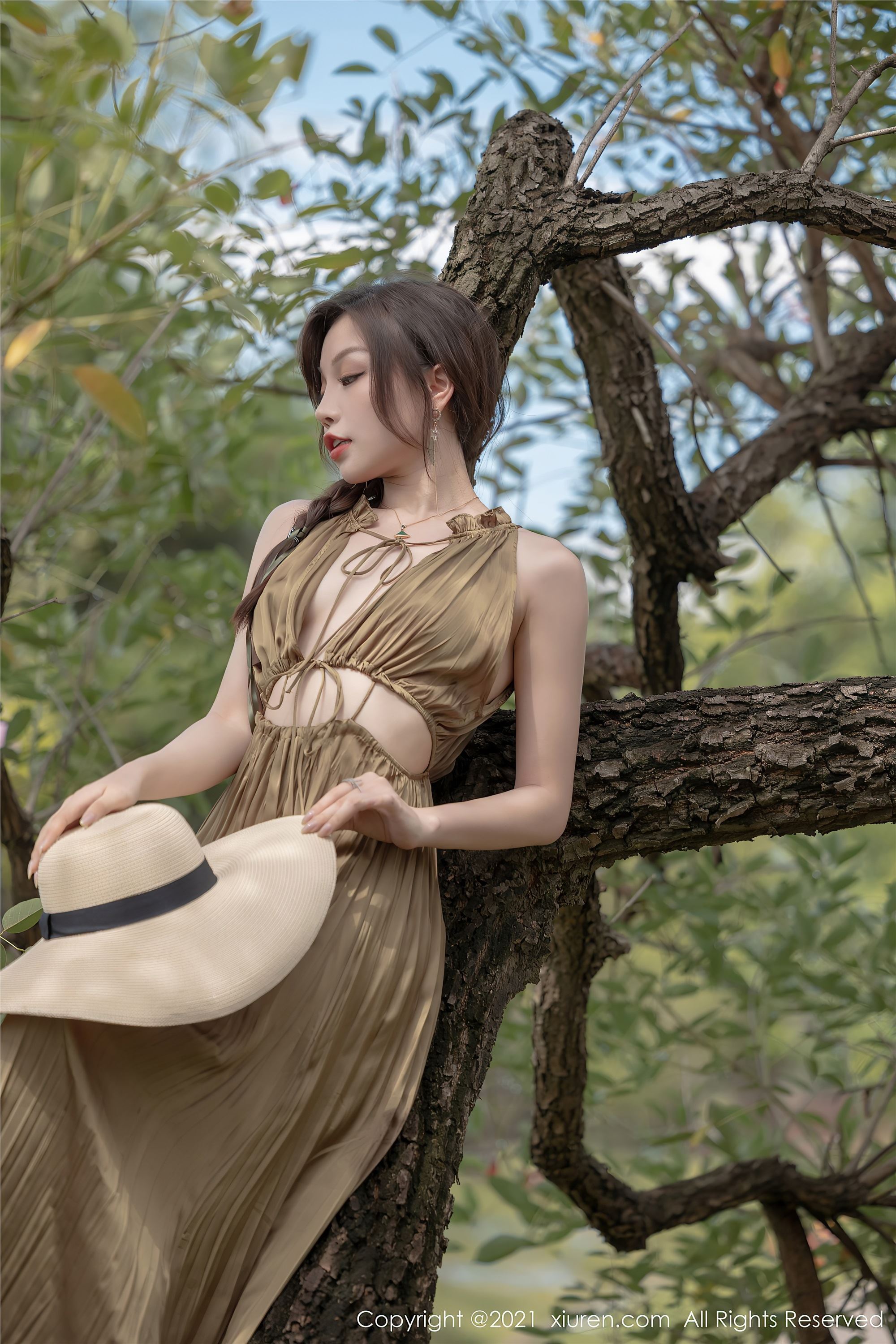 XIUREN秀人网 2021.08.23 No.3837 芝芝Booty